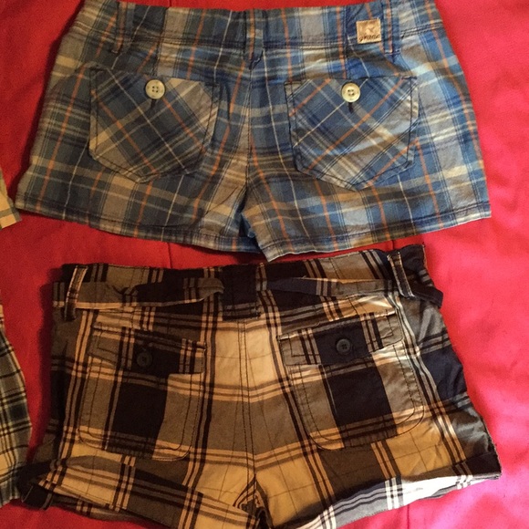 ❌SOLD❌Plaid Shorts Bundle 5/6 - Picture 5 of 5